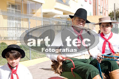 Fotos do evento Desfile 7 de Setembro. Foto numero 28. Fotografia (fotografias) da Art Tec Fotografias que faz fotos de casamento, fotos de festas, fotos de eventos sociais, fotos de aniversário, fotos de formatura, fotojornalismo, ensaios fotográficos, fotos de estúdio, book fotográfico e outros serviços fotográficos em Pelotas, RS, e outras cidades do Rio Grande do Sul. fotos casamento de pelotas rs para noivas casamentos rio grande do sul foto fotografia convite recepção lembrancinha confraternizações bolo vestidos noiva