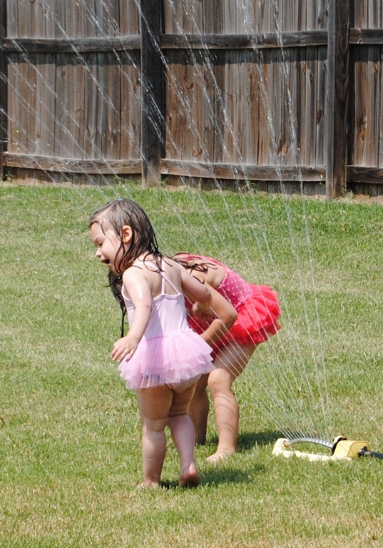 [water%2520with%2520aubrey%2520034%255B4%255D.jpg]