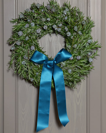 This wreath smells just as much as it is beautiful. Made from bay laurel (or rosemary) it gives off a wonderful fragrance. This wreath smells just as much as it is beautiful. Made from bay laurel (or rosemary) it gives off a wonderful fragrance.