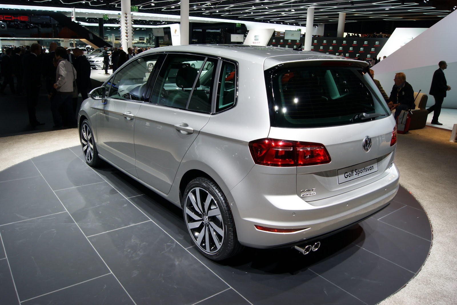 VW-Golf-Sportvan-4%25255B2%25255D.jpg