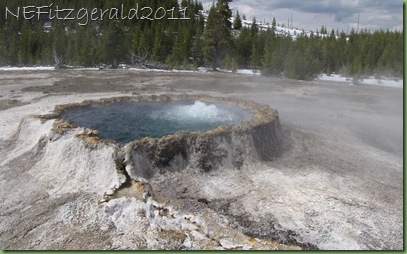 PunchBowlSpringUpperGeyserBasin PunchBowlSpringUpperGeyserBasin