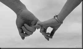 Romantic-love-hand-in-hand Romantic-love-hand-in-hand