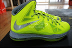 Nike, This is How We Want Our Volts! With Diamond Cut Swoosh. nike lebron 10 gr atomic volt dunkman 5 03 Nike, This is How We Want Our Volts! With Diamond Cut Swoosh.