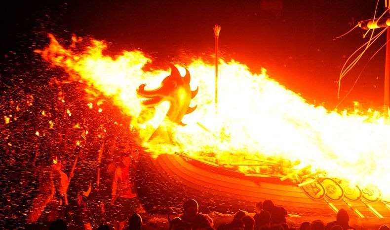 up-helly-aa-3 up-helly-aa-3