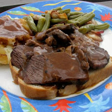 Old-Fashioned Hot Open-Faced Roast Beef Sandwich