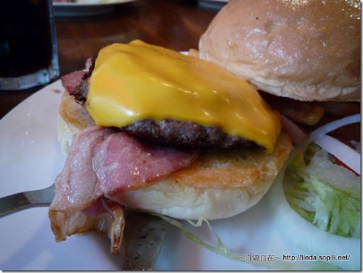 EVANS BURGER-紐澳良辣味牛肉堡2 EVANS BURGER-紐澳良辣味牛肉堡2