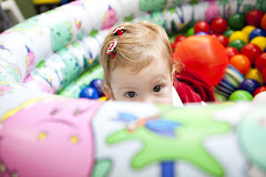 Album (digital) de fotos de Livia 1 ano de FranMatos Estudio Fotografico, que faz fotografia de gravidas (fotos de gestantes), fotos de bebes, fotos de criancas (fotografia infantil); book fotografico, book infantil, book adulto, book de modelos; festas infantis, batizados, fotos de 15 anos, fotos de casamento, noivados, familia, bebes, 1 ano, criancas, infantil, acompanhamento de gravidas, eventos em geral e fotografia para aplicacao em produtos: bolsas com fotos, quebra cabeca de fotos, calendario de fotos, camisa com fotos, almofadas com fotos, quadro scrapbook e puff com fotos. Atendimento na cidade de Sao Paulo (SP), para todo o estado de Sao Paulo. fotografia infantil de bebês crianças familia gestantes grávidas estúdio fotográfico estudio fotos book retrato puff com fotopresentes calendário stúdio