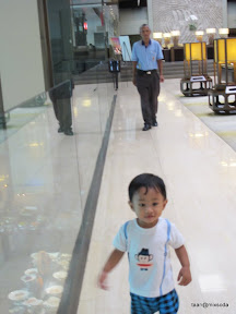 พู่กันฉลองวันเกิดยาย ตา