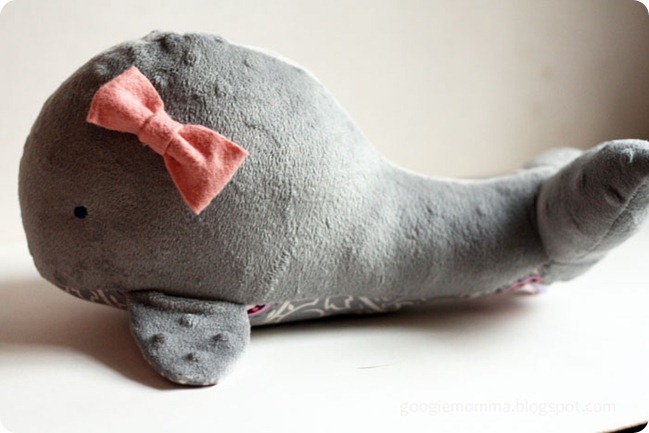 googiemomma: a whale of a…whale (free pattern)