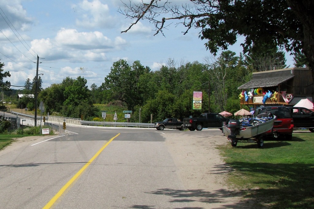 [7090-Hwy-534---Restoule3.jpg]