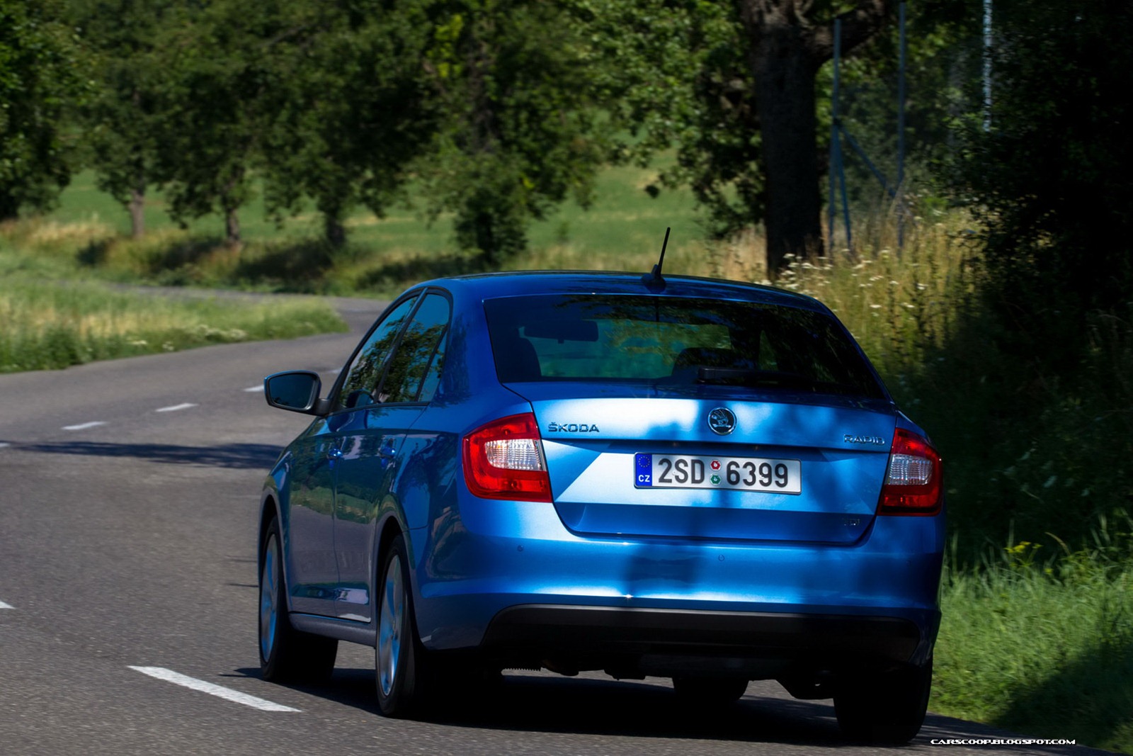 [2013-Skoda-Rapid-19%255B2%255D.jpg]