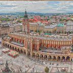 Krakow Rynek Sukiennice.jpg Krakow Rynek Sukiennice.jpg