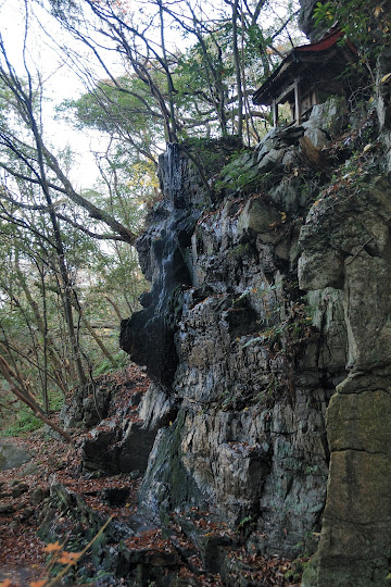 平原の滝