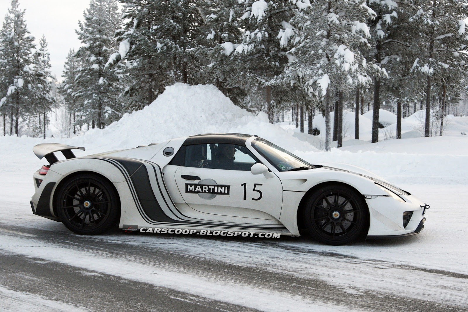 [Porsche-918-Spyder-8Carscoop%255B3%255D%255B3%255D.jpg]