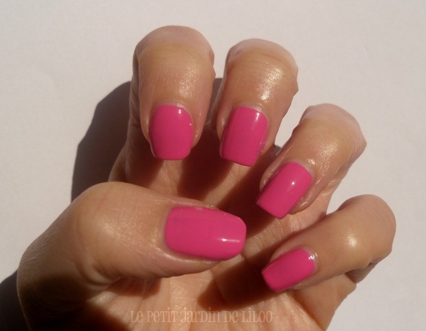 [03-look-beauty-nail-pop-corsage-swatch-review%255B4%255D.jpg]