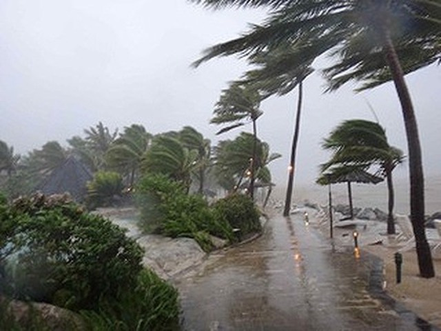 Floodwaters and wind rip across Fiji, 2 April 2012. Conditions are set to worsen in Fiji as a tropical cyclone develops. Taner Mallia
