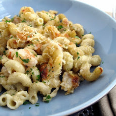 Pesto Shrimp Mac and Cheese