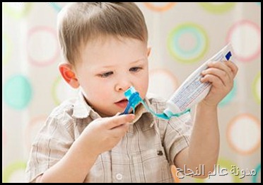 تنظيف الأسنان بالفرشاة تنظيف الأسنان بالفرشاة