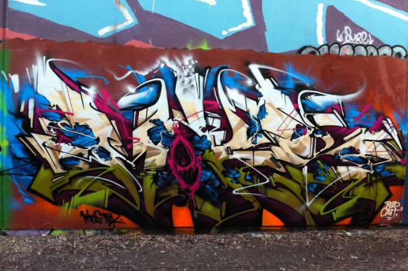 MEKS Brisbane, Australia. Ironlak Spray Paint, Markers & Art Supplies
