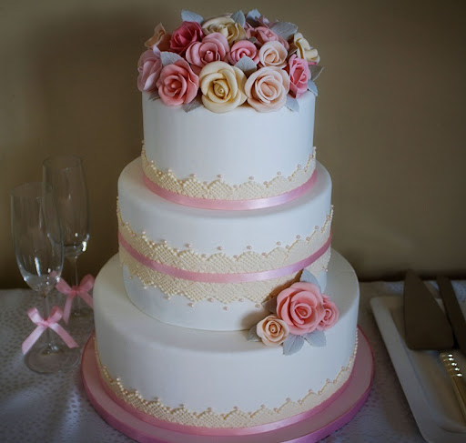 Sugar Rose Wedding CakePHTSP1 The first ever Bertie 39s Bakery wedding cake