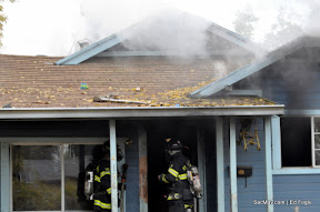 News_111127_StructureFire_Mav-4.JPG