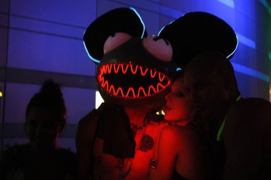 [electric%2520daisy%2520festival%2520carnival%2520party%2520sex%252011%255B2%255D.jpg]