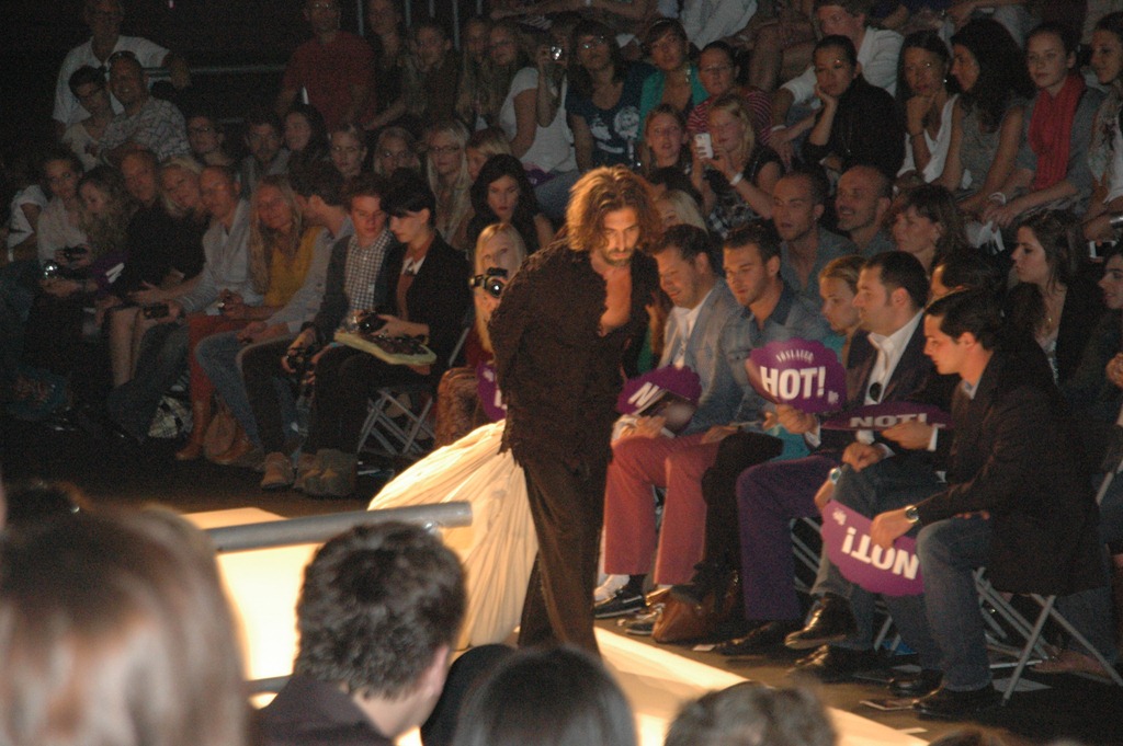 [mqfashionweek%2520363%2520-%2520Kopie%255B4%255D.jpg]