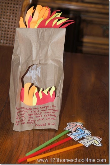 finished Daniel Bible craft for kids finished Daniel Bible craft for kids