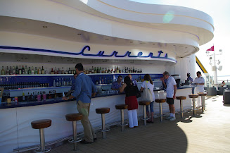Currents bar in the Adults-only pool deck