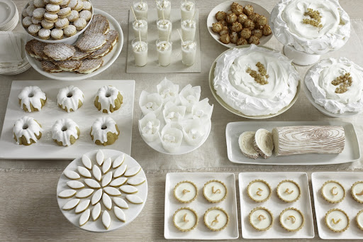 The image that inspired Rosma and David's dessert buffet, from our Twist on Tradition story (http://www.marthastewartweddings.com/230773/twists-wedding-traditions/@center/285523/wedding-themes#153999) The image that inspired Rosma and David's dessert buffet, from our Twist on Tradition story (http://www.marthastewartweddings.com/230773/twists-wedding-traditions/@center/285523/wedding-themes#153999)