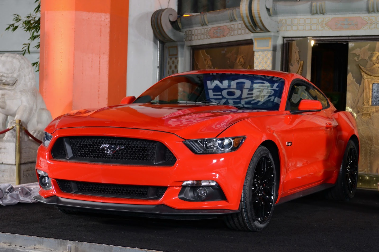 [2015-Mustang-Reveal-4%255B2%255D.jpg]