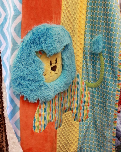 Cute lion applique using cuddle fabrics