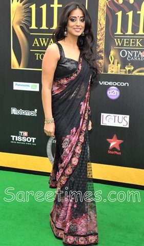 [Mahi_Gill_Black_Saree%255B3%255D.jpg]