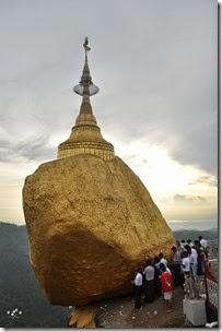 Golden Rock Myanmar Kyaikto 131126_0255