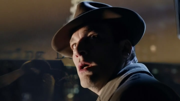 [Doctor.Who.2005.S07E05.The.Angels.Take.Manhattan.HDTV.x264-TLA.mp4_snapshot_05.28_%255B2012.10.01_20.12.22%255D%255B2%255D.jpg]