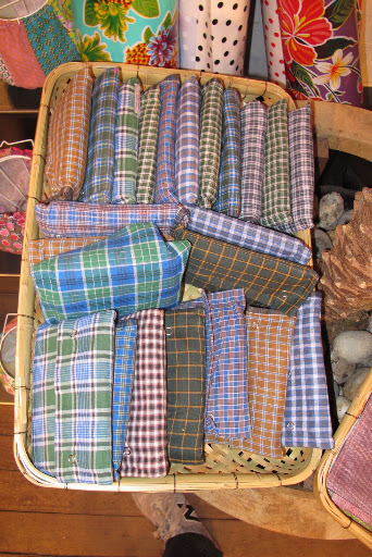 I am a complete sucker for plaids-especially in these colors. I am a complete sucker for plaids-especially in these colors.