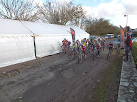 S0327916.JPG