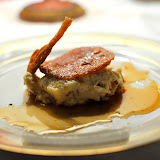 Mousseline nougat-miel, pastille croustillante.