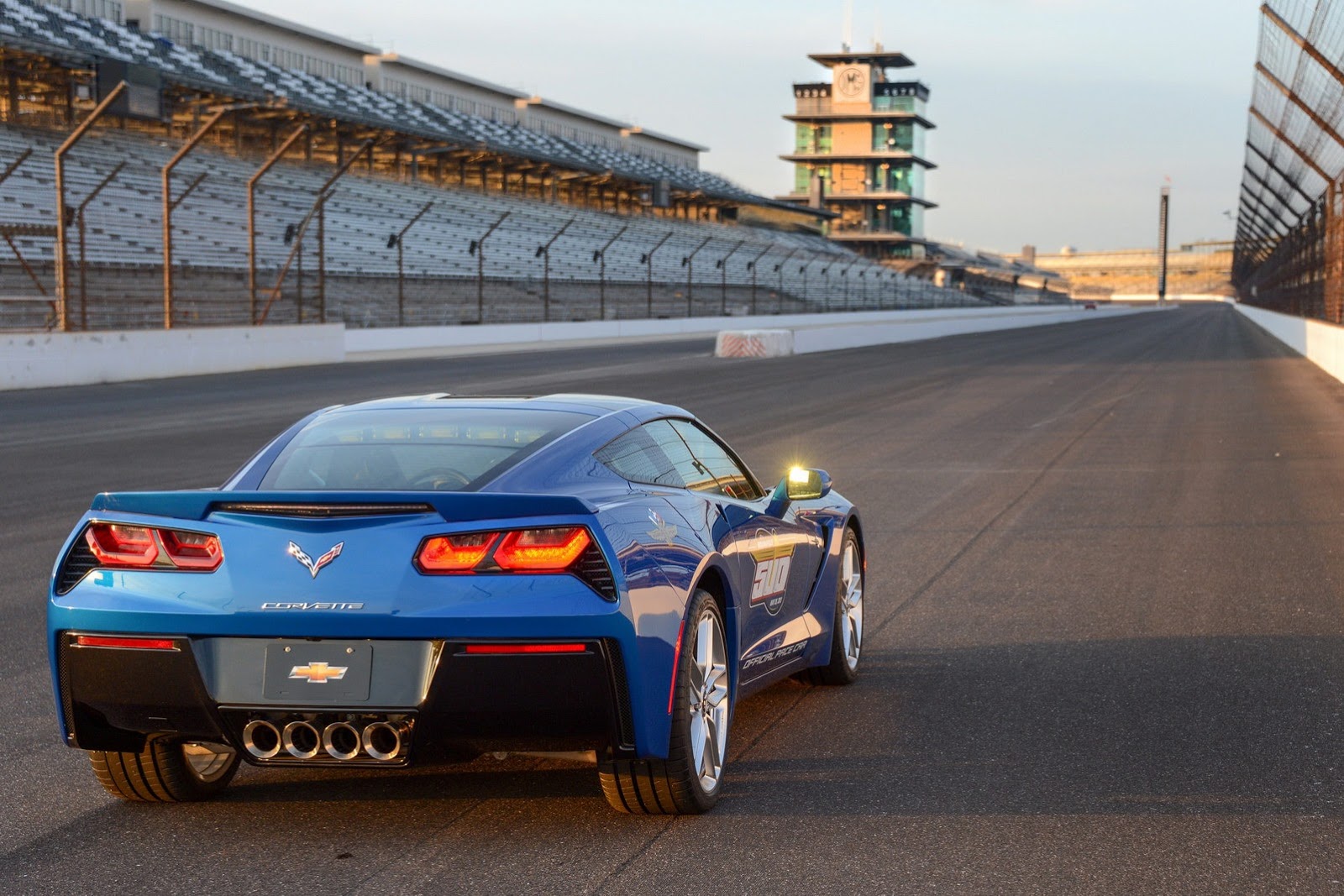 [Corvette-20%255B2%255D.jpg]