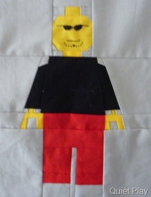 [Black-minifig5.jpg]