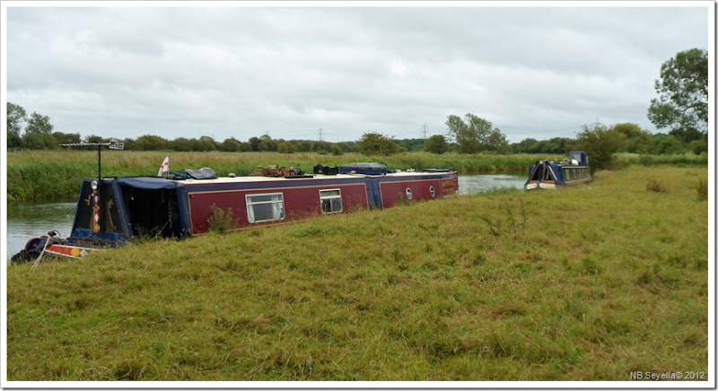 SAM_1225 Moored above Rushey