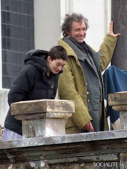Les Miserables Set Photos with Impoverished Anne Hathaway 06
