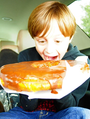 [nolan%2520eating%2520donut%2520picnik%25202%255B4%255D.jpg]