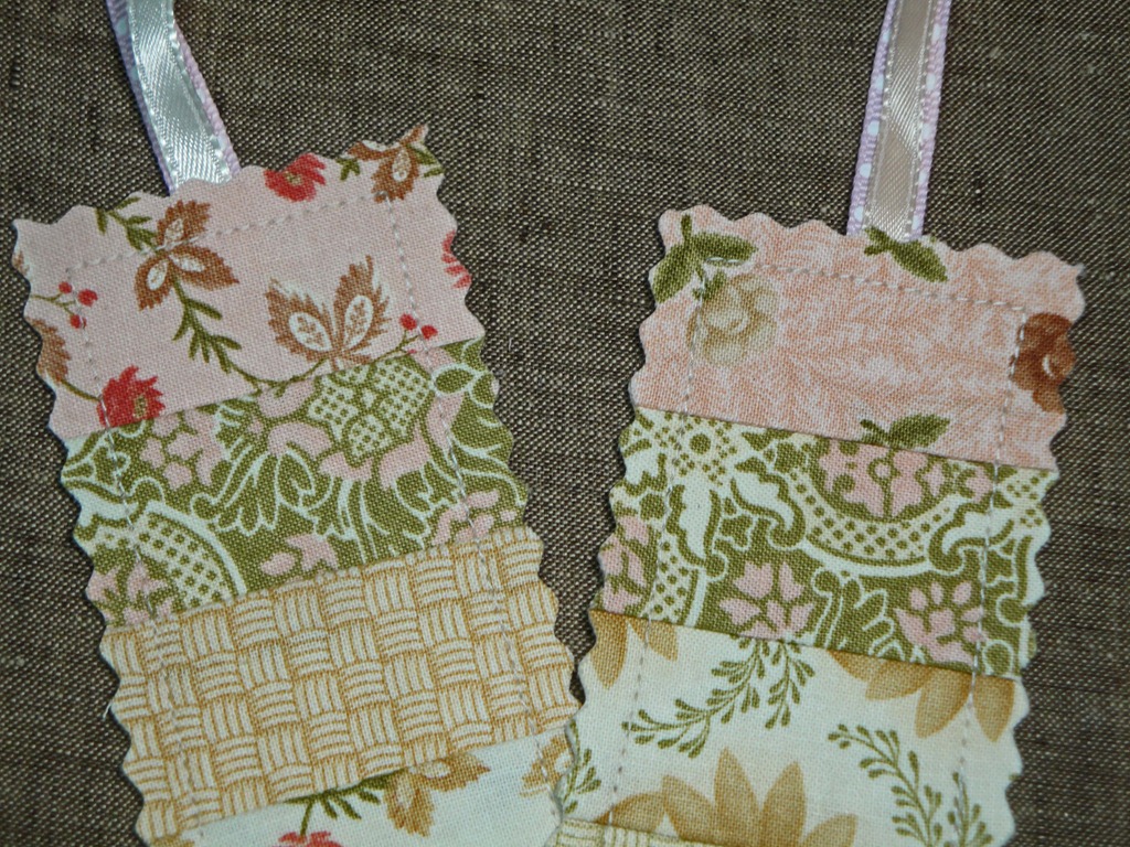 [0%2520bookmarks%25201%2520closeup%255B3%255D.jpg]