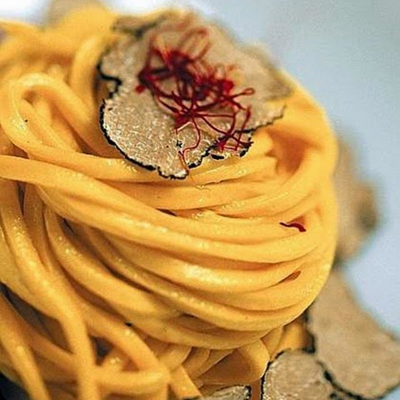 Maccheroni alla chitarra con tartufo nero e zafferano di L’Aquila.