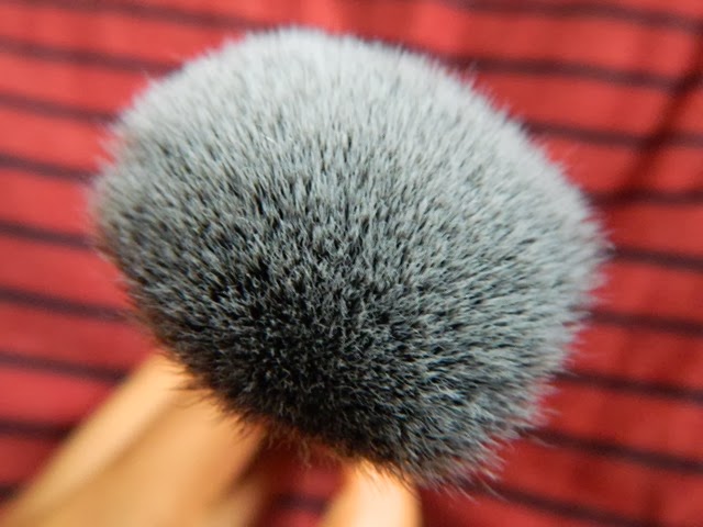 Real Techniques buffing brush review