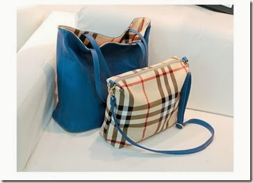 6114 BLUE - 160 RIBU - Material PU Leather Bottom Width 31 Cm Top Width Thickness 13 Cm Height 34 Cm Strap Adjustable Small pouch Width 25 Cm Thickness 11 Cm Height 27 Cm Weight 0.65 
