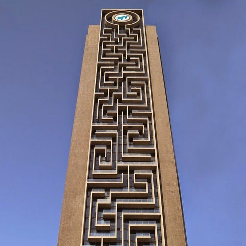 World's Largest Vertical Maze in Dubai Amusing