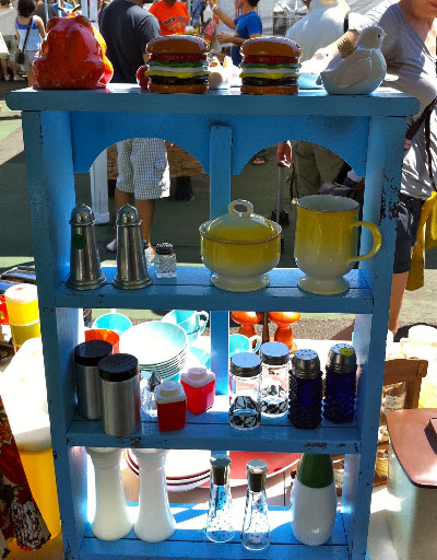 Rachel took home the burger salt shakers on the top level of this shelf! Very cute. Rachel took home the burger salt shakers on the top level of this shelf! Very cute.