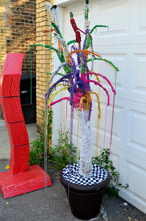 [mardi-gras-beads%255B4%255D.jpg]